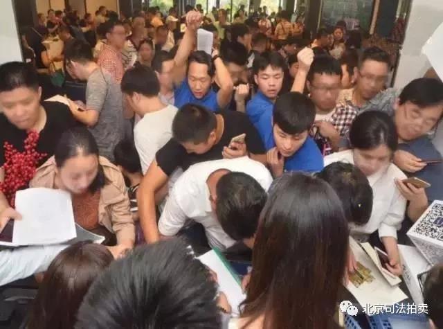 二三线城市2017抢房大作战的盛景与一线城市的冷淡形成了鲜明的对比_买便宜法拍房 就上北京法拍网