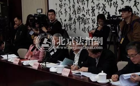 杨伟民：房地产是有泡沫的 不要主动挤破也不能吹大