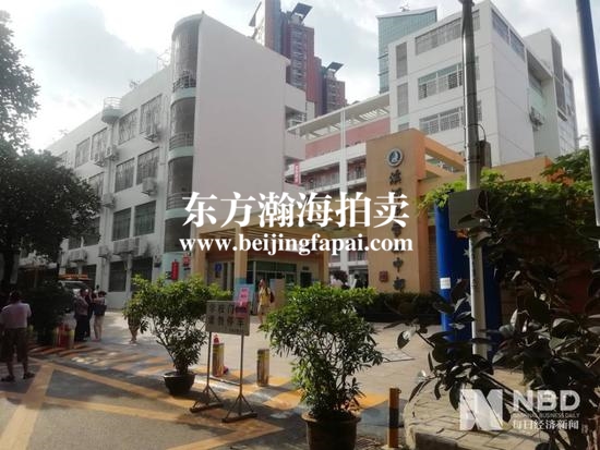 深圳公寓倒塌涨价事件，中介:要拆迁能不涨吗?